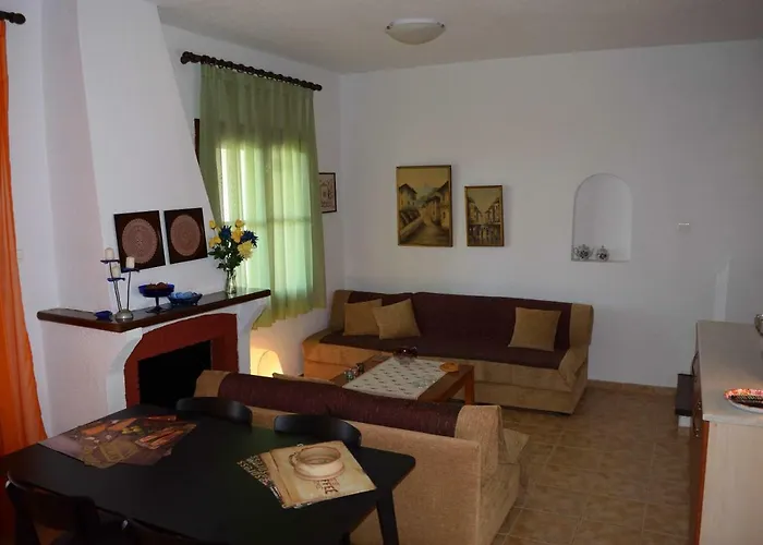 Mikiverna Houses By Miltiadis * Kalyves Polygyrou