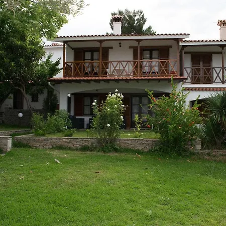 Mikiverna Houses By Miltiadis * Kalyves Polygyrou